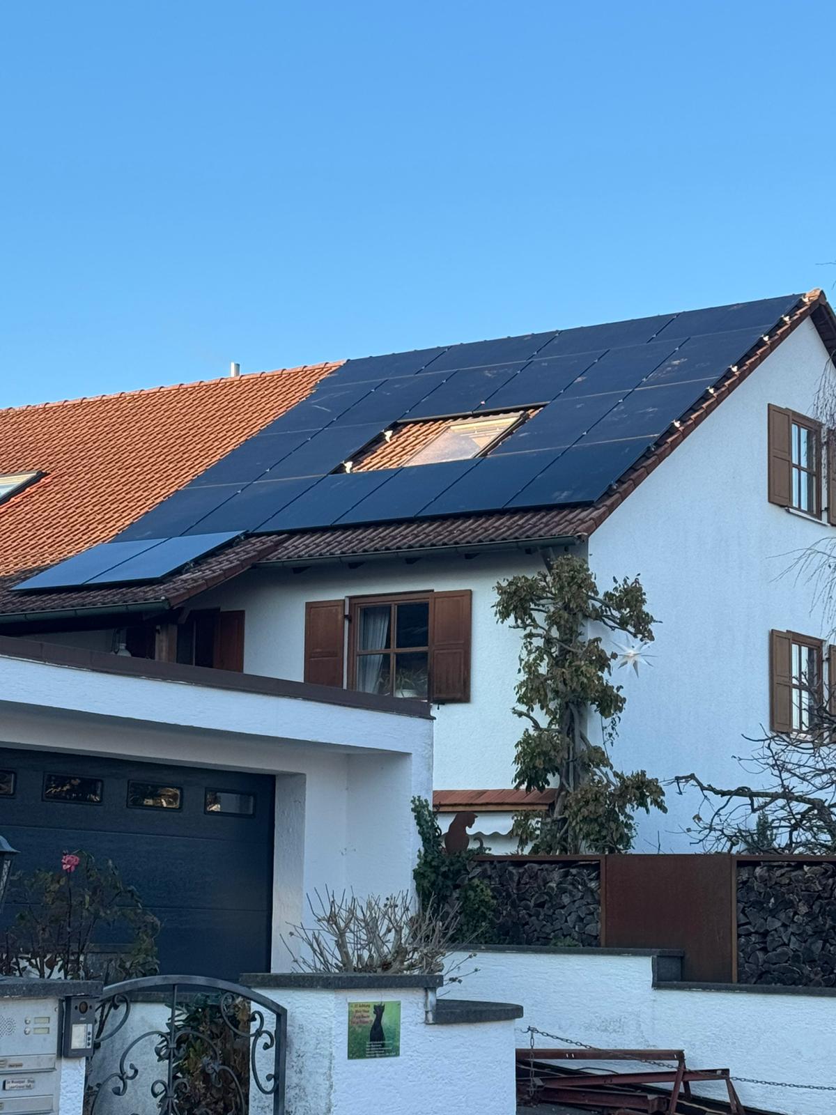 Belegung eines Ziegeldachs mit Full-Black-Modulen